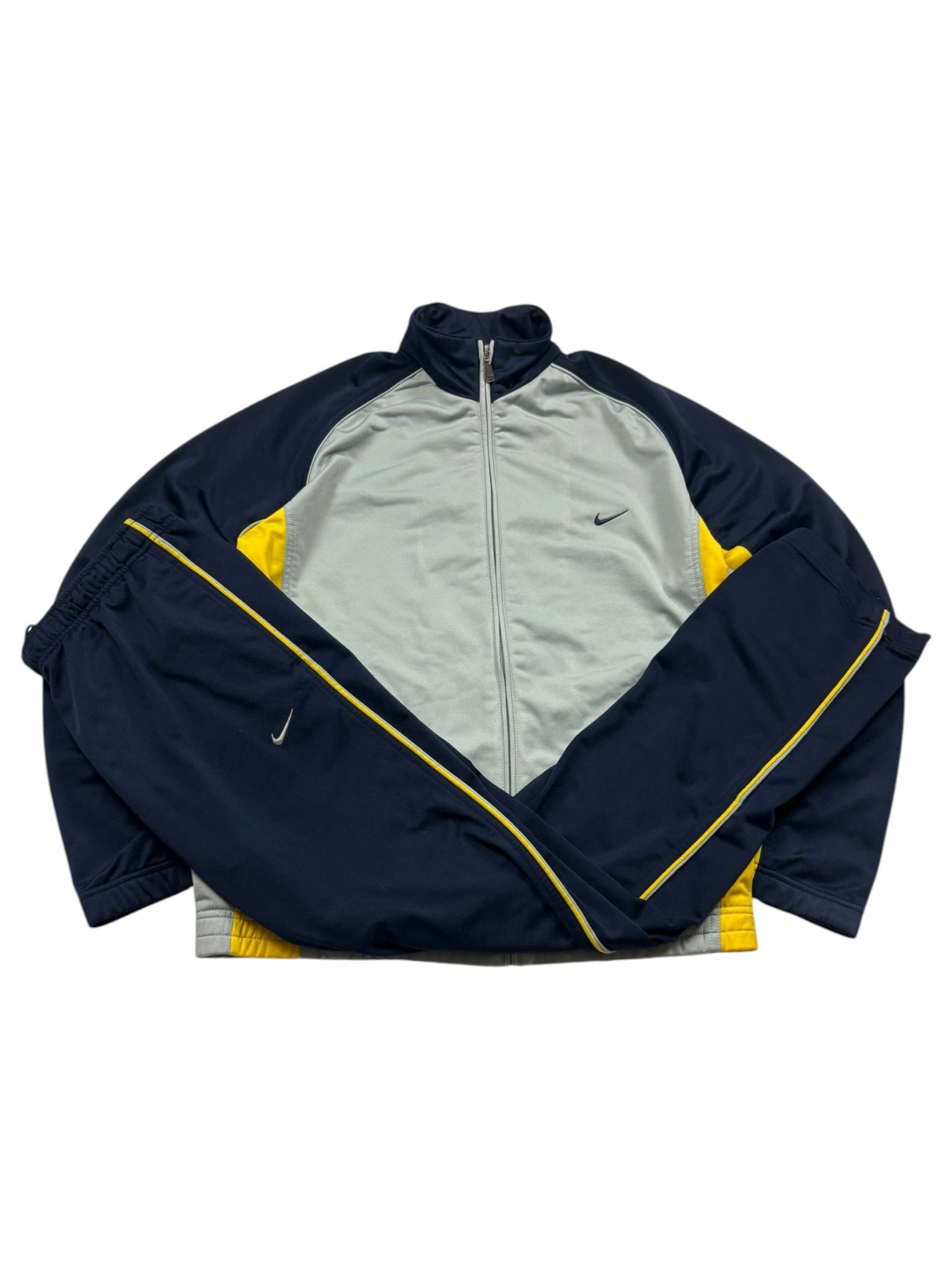 Nike Vintage Tracksuit – Grau/Navy (L) - PKeyVintage