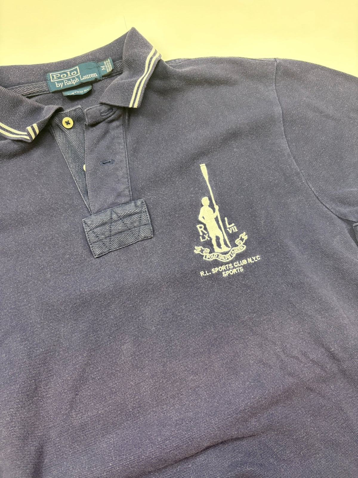 Polo Ralph Lauren Stickerei Vintage Poloshirt in Navy – Logo im Detail