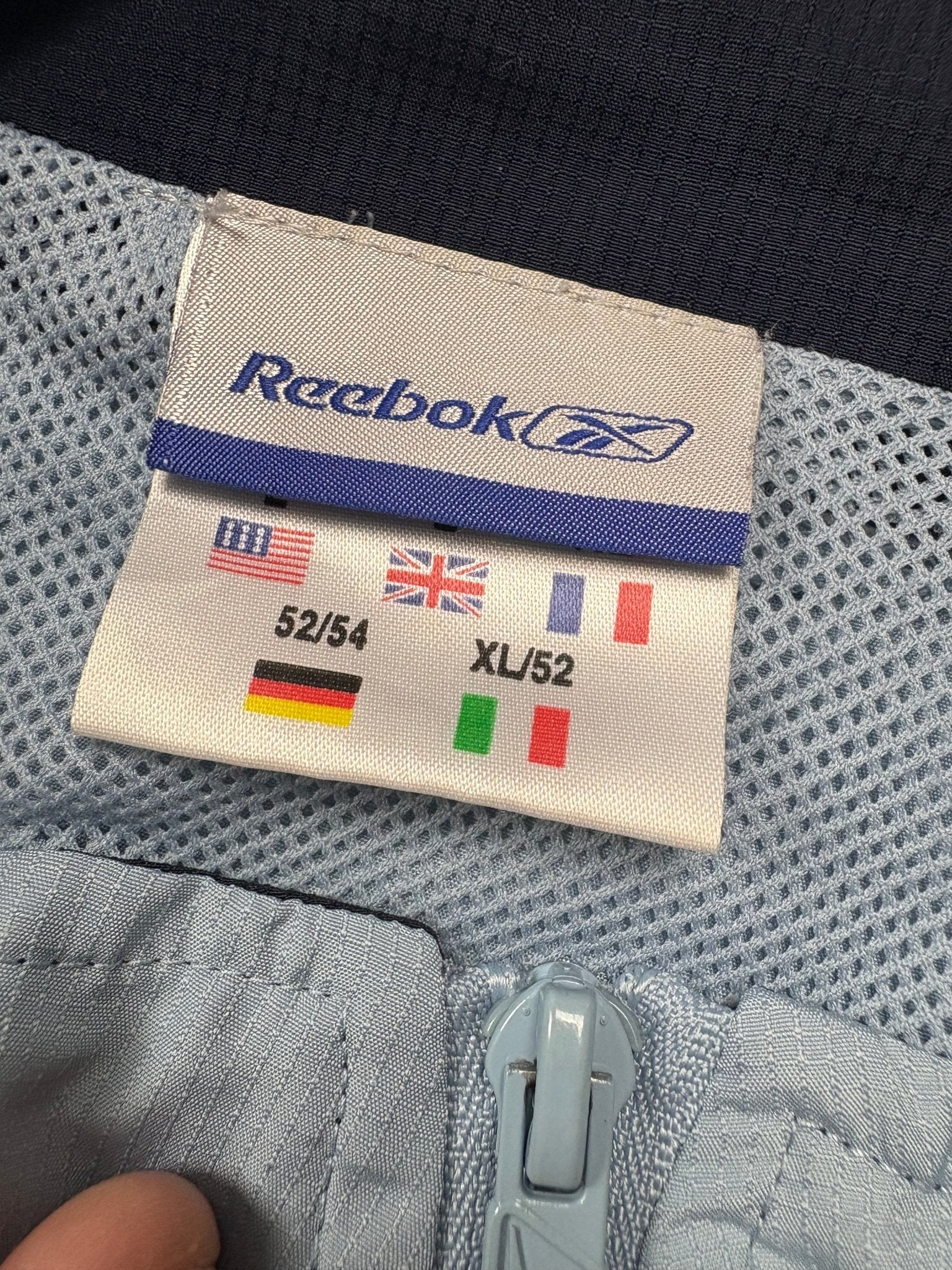 Reebok Vector 90s Vintage Tracksuit – Hellblau/Navy (XL) - PKeyVintage
