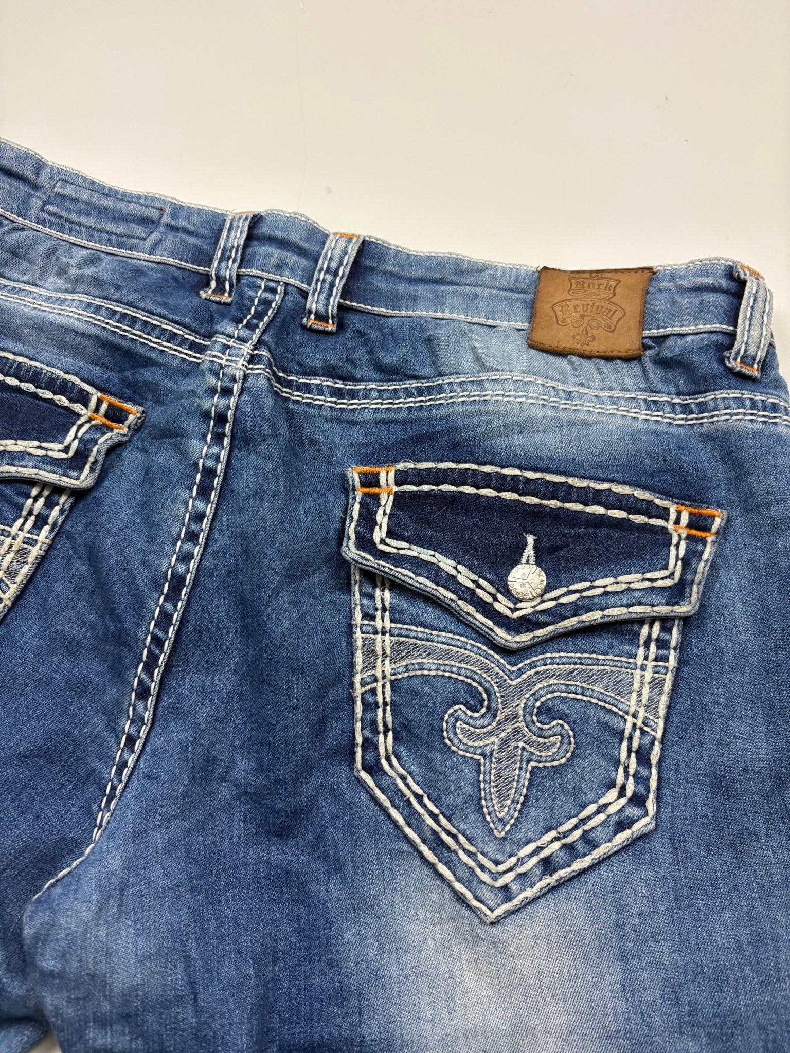 Rock Revival Fleur - de - Lis Vintage Baggy Jeans – Blue Wash (XL) - PKeyVintage