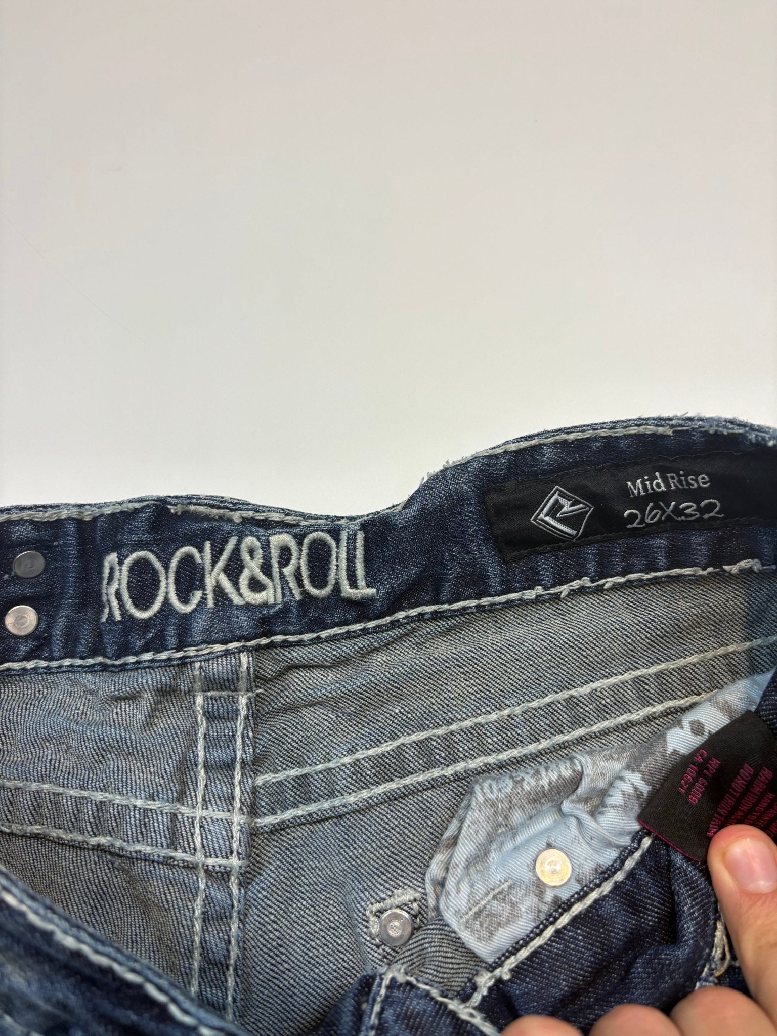 Rock & Roll Kontrastnaht Vintage Mid Rise Jeans – Blau (26x32) - PKeyVintage