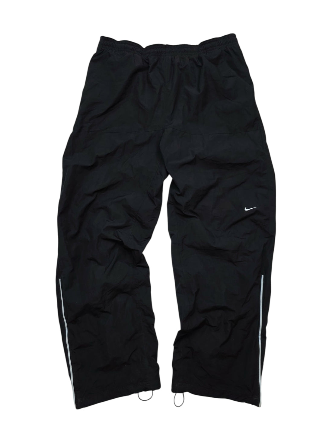 Vintage Nike Trackpants Schwarz/Weiß – Produktansicht