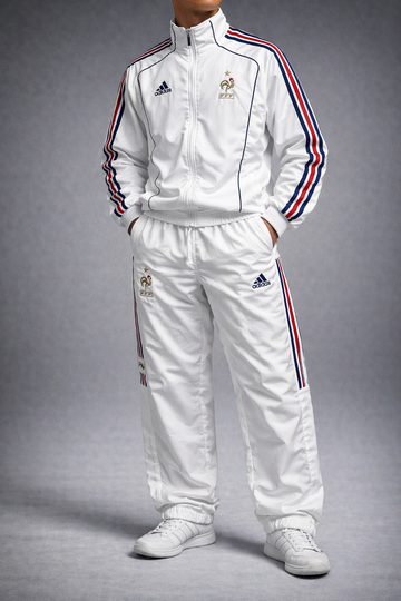 Vintage Tracksuits und Retro Trainingsanzüge – Y2K Sets von Nike, Adidas und mehr