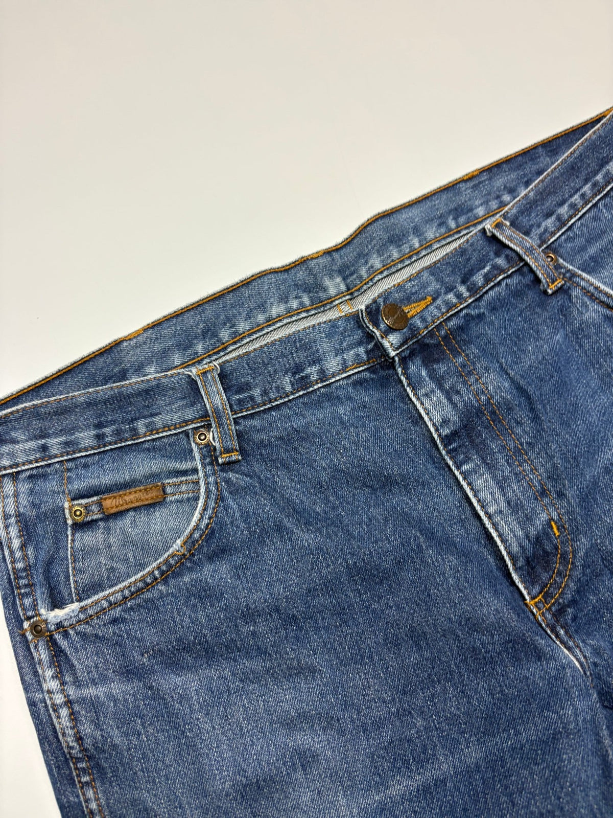 Wrangler W-Naht Vintage Baggy Jeans in Blau – Detailansicht
