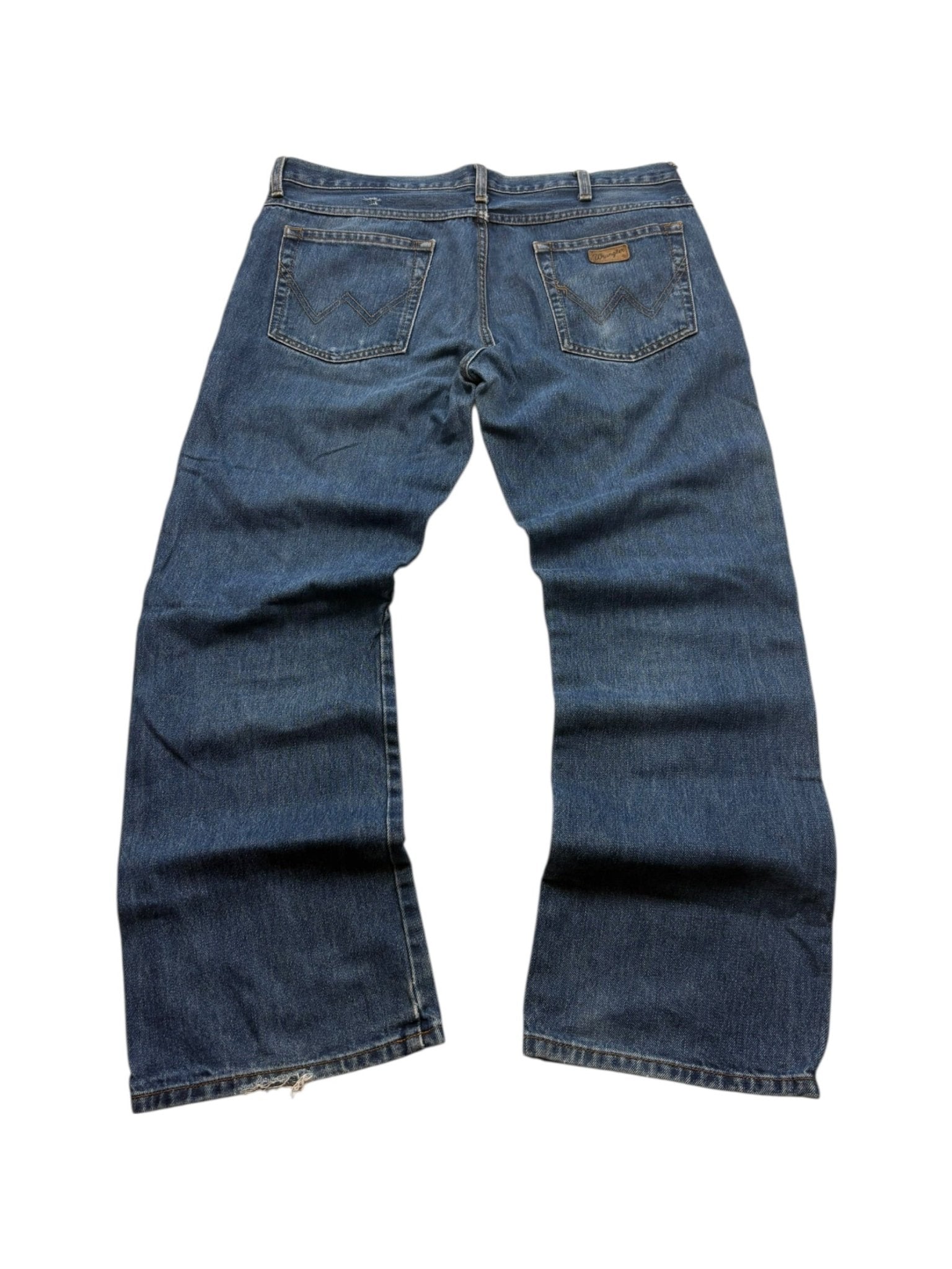 Wrangler Baggy Jeans Rückseite mit W-Naht auf den Gesäßtaschen und Wrangler-Patch