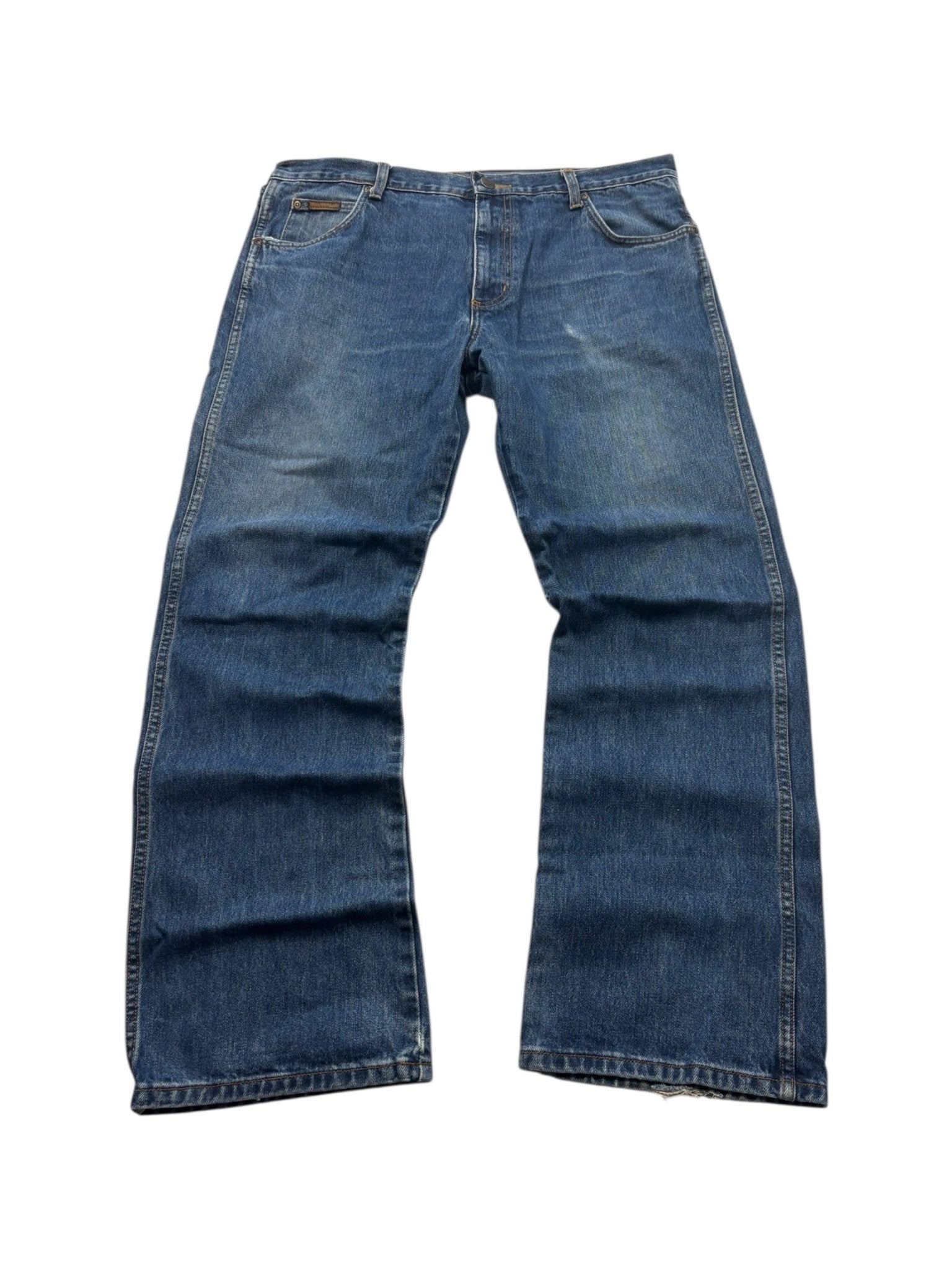 Wrangler Vintage Baggy Jeans Blau Vorderansicht mit breitem Bein und heller Denim-Waschung